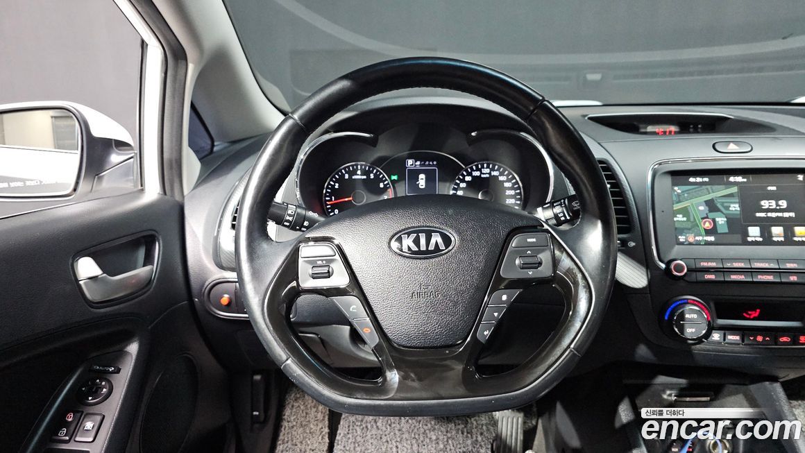 Kia K3 2016