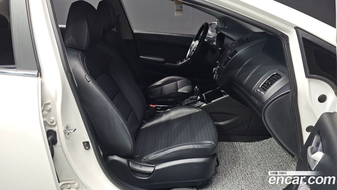 Kia K3 2016