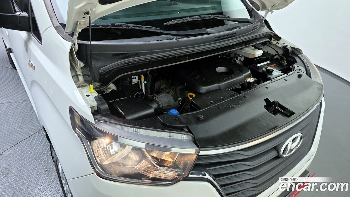 Hyundai Starex 2019