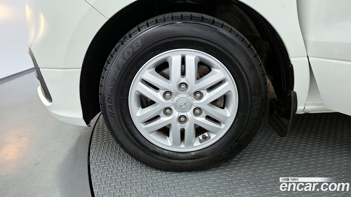 Hyundai Starex 2019