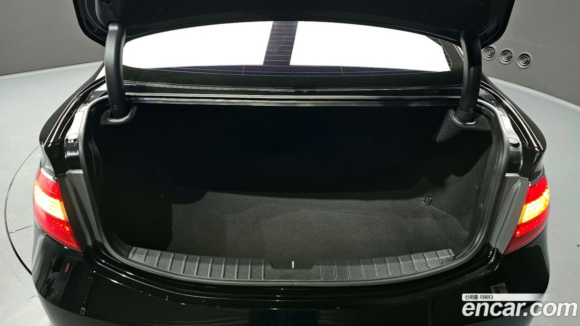 Hyundai Grandeur 2016