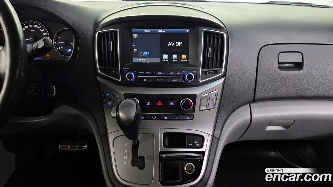 Hyundai Starex 2019