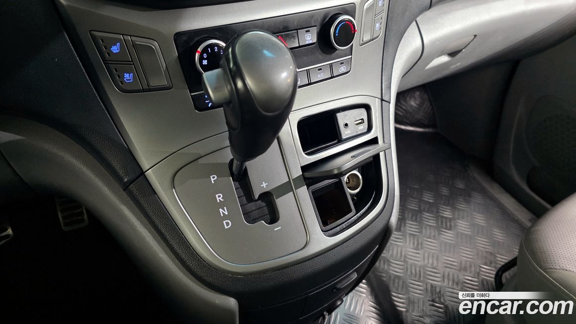 Hyundai Starex 2019