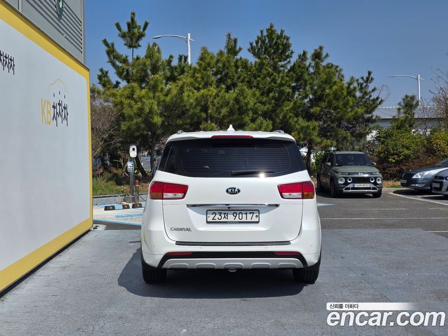 Kia Canival 2017