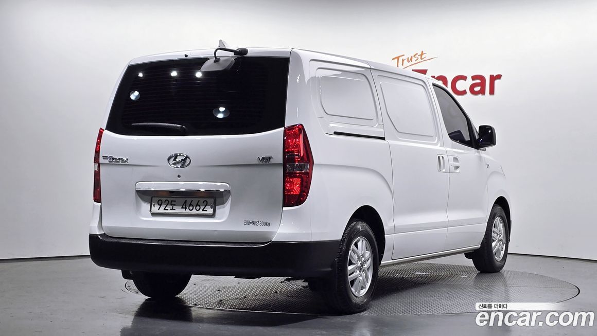 Hyundai Starex 2018