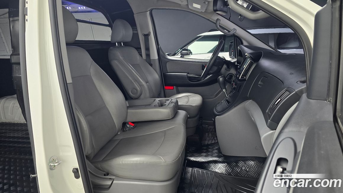 Hyundai Starex 2018