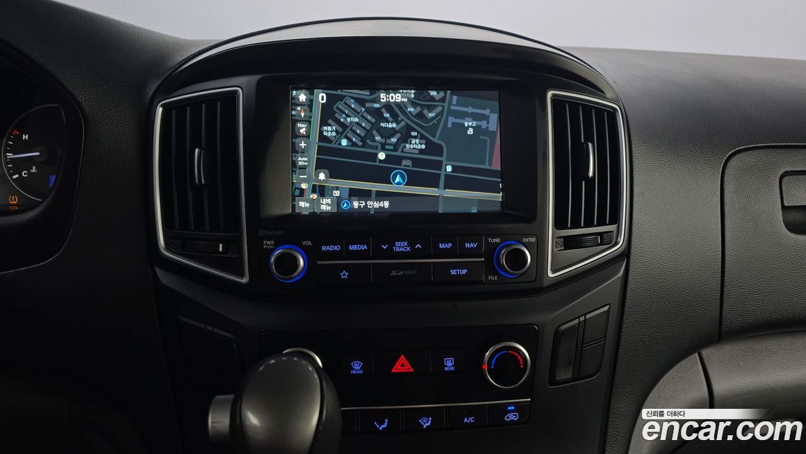 Hyundai Starex 2018