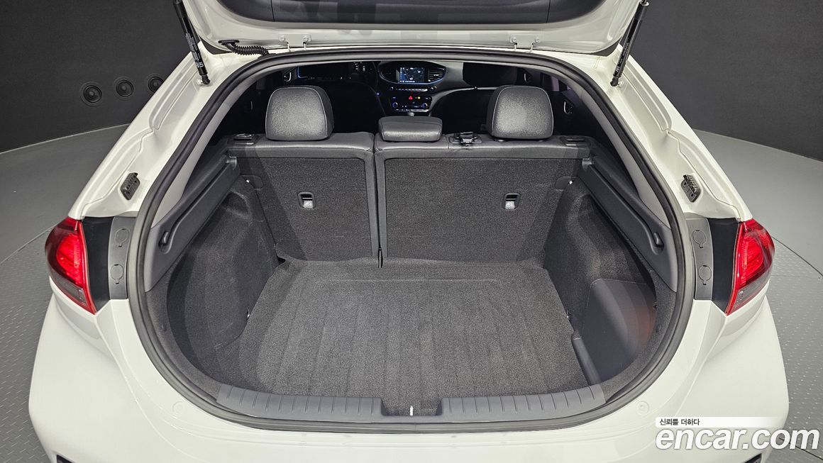Hyundai Ioniq 2016