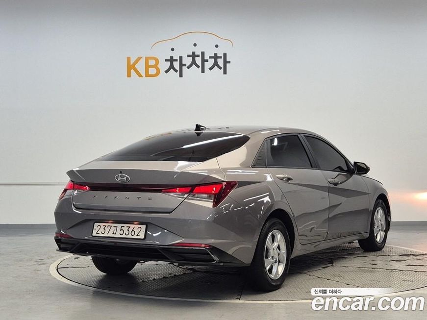 Hyundai AVANTE 2021