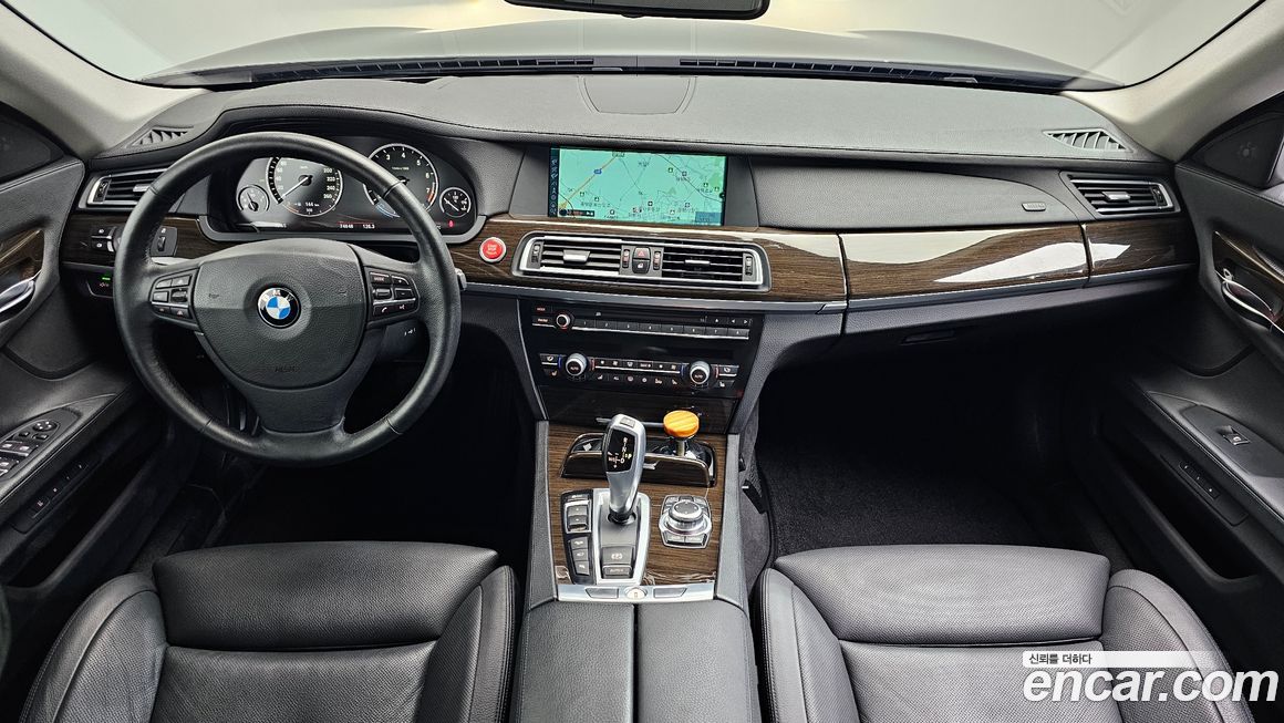BMW 7-Series 2012