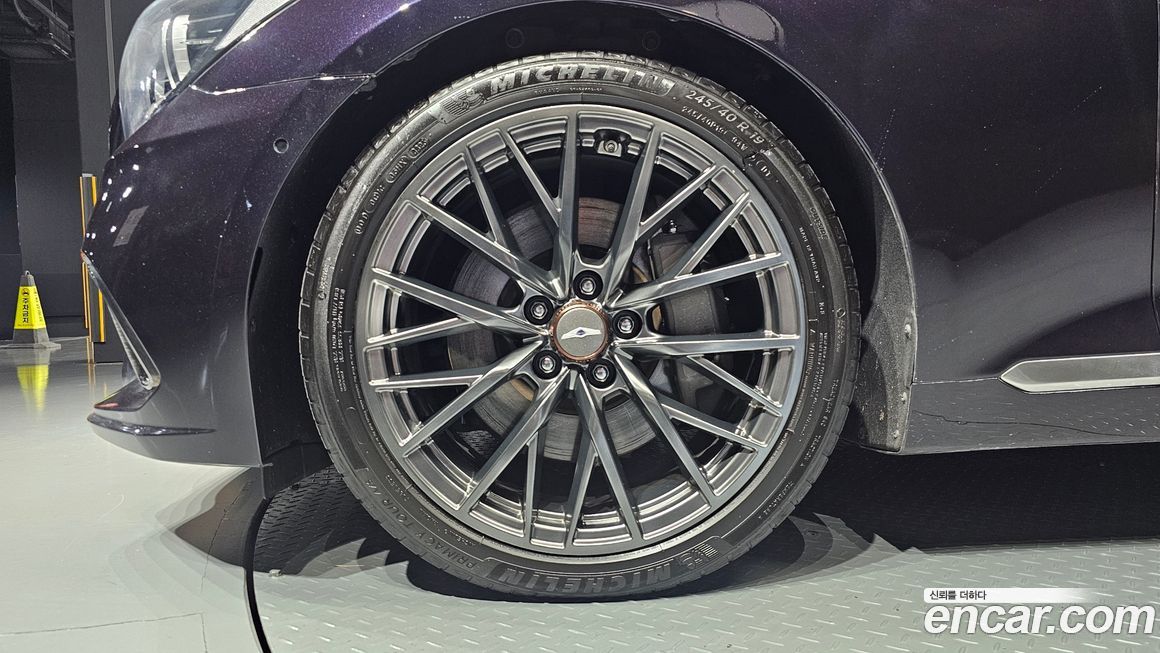 Hyundai Genesis 2014