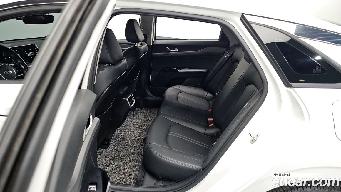Kia K5 2021