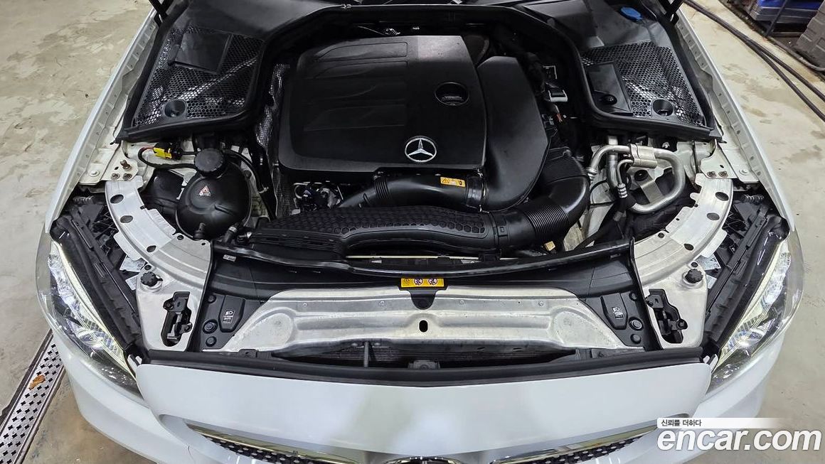 Mercedes-Benz C-Class 2020