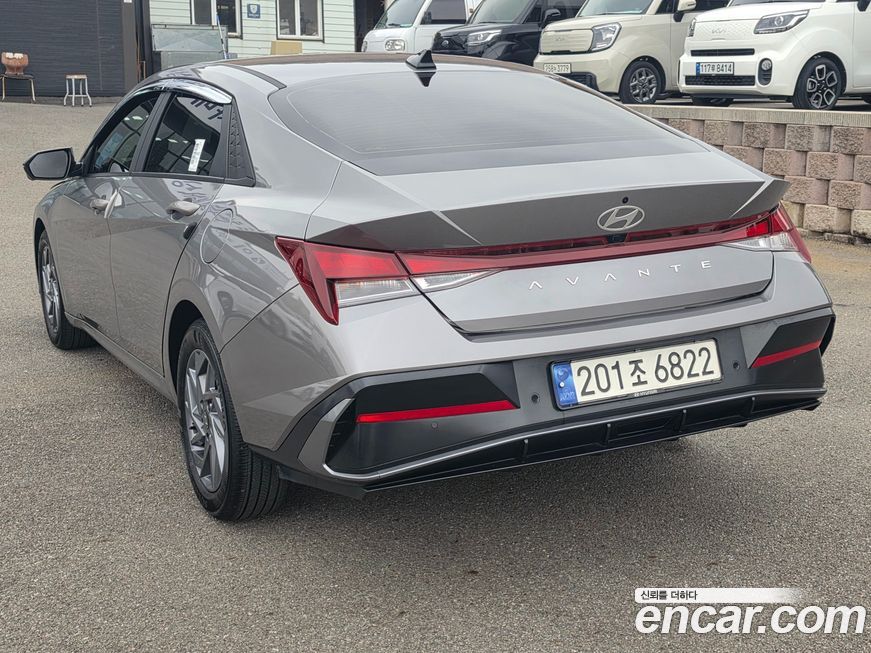 Hyundai AVANTE 2024