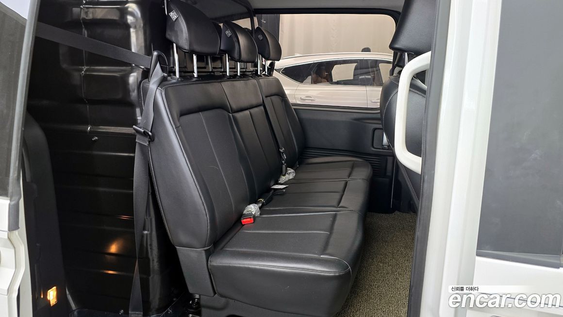 Hyundai Staria 2022