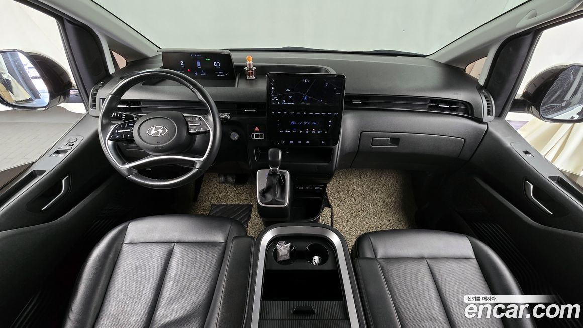 Hyundai Staria 2022