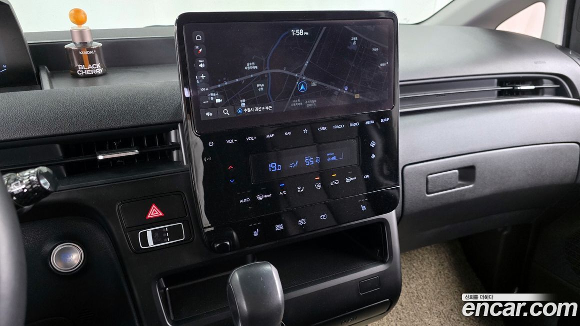 Hyundai Staria 2022