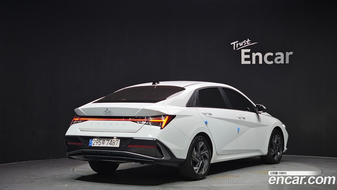 Hyundai AVANTE 2024