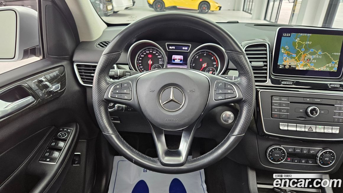 Mercedes-Benz GLE-Class 2016