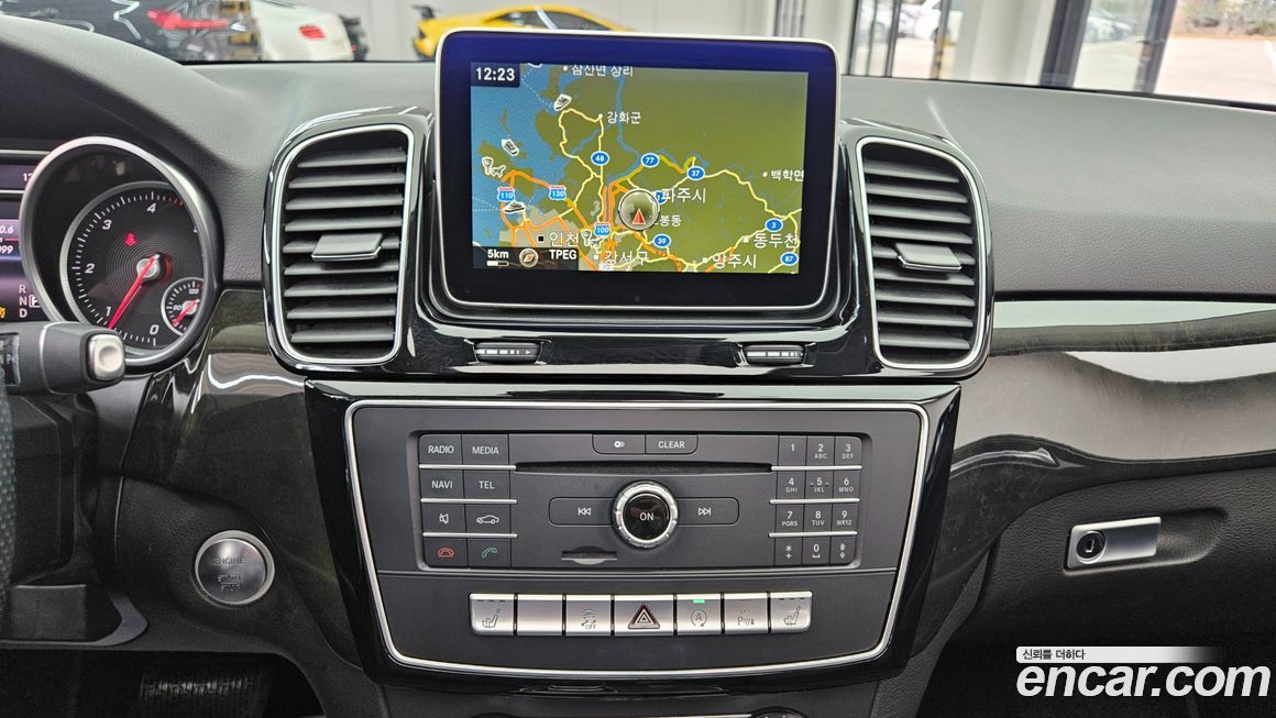 Mercedes-Benz GLE-Class 2016