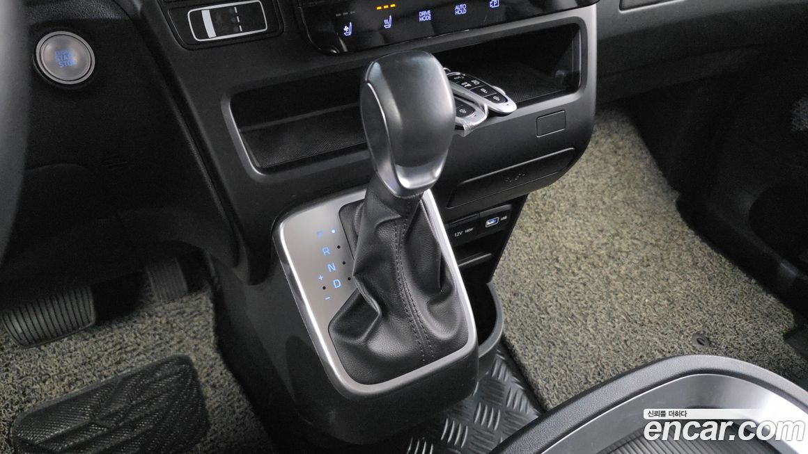 Hyundai Staria 2022