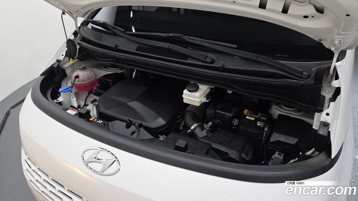 Hyundai Staria 2022