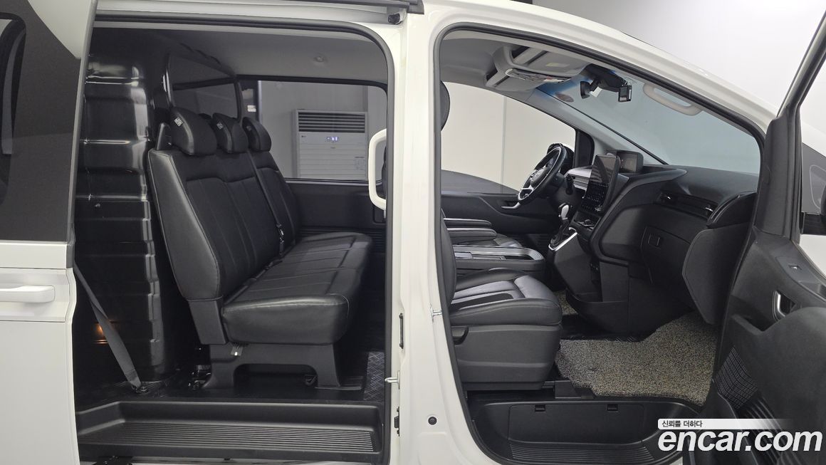 Hyundai Staria 2022
