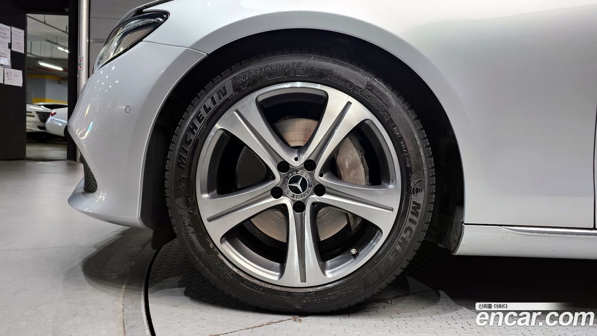 Mercedes-Benz E-Class 2018