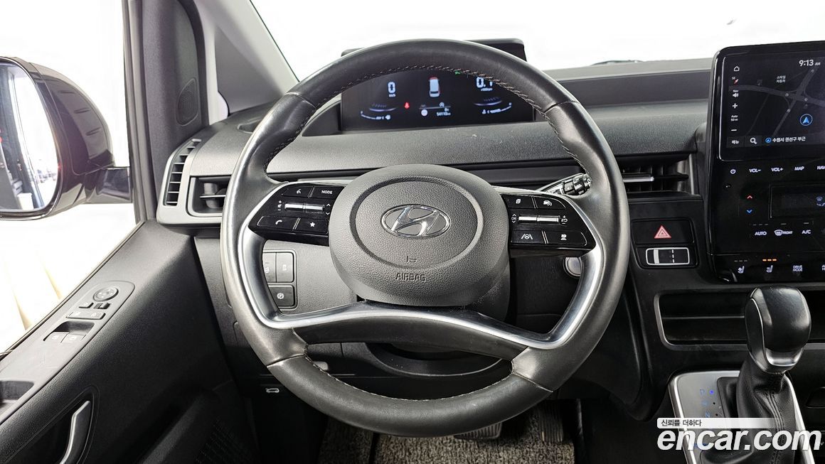 Hyundai Staria 2022