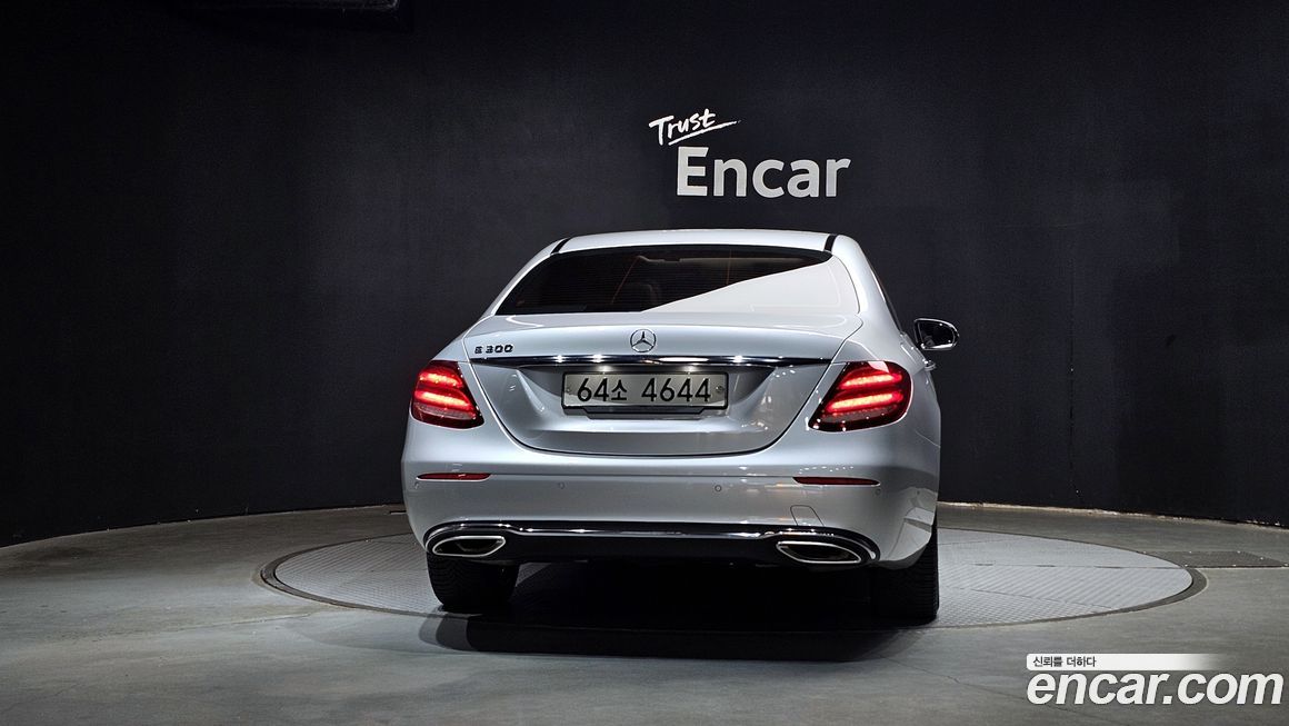 Mercedes-Benz E-Class 2018