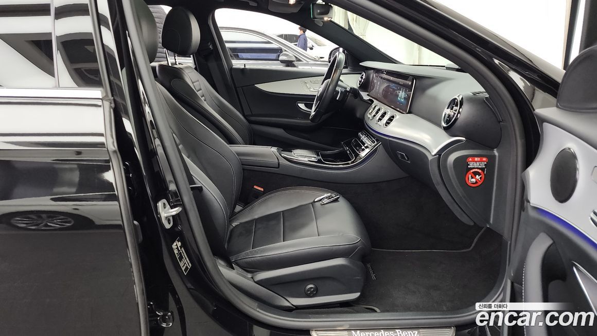 Mercedes-Benz E-Class 2021