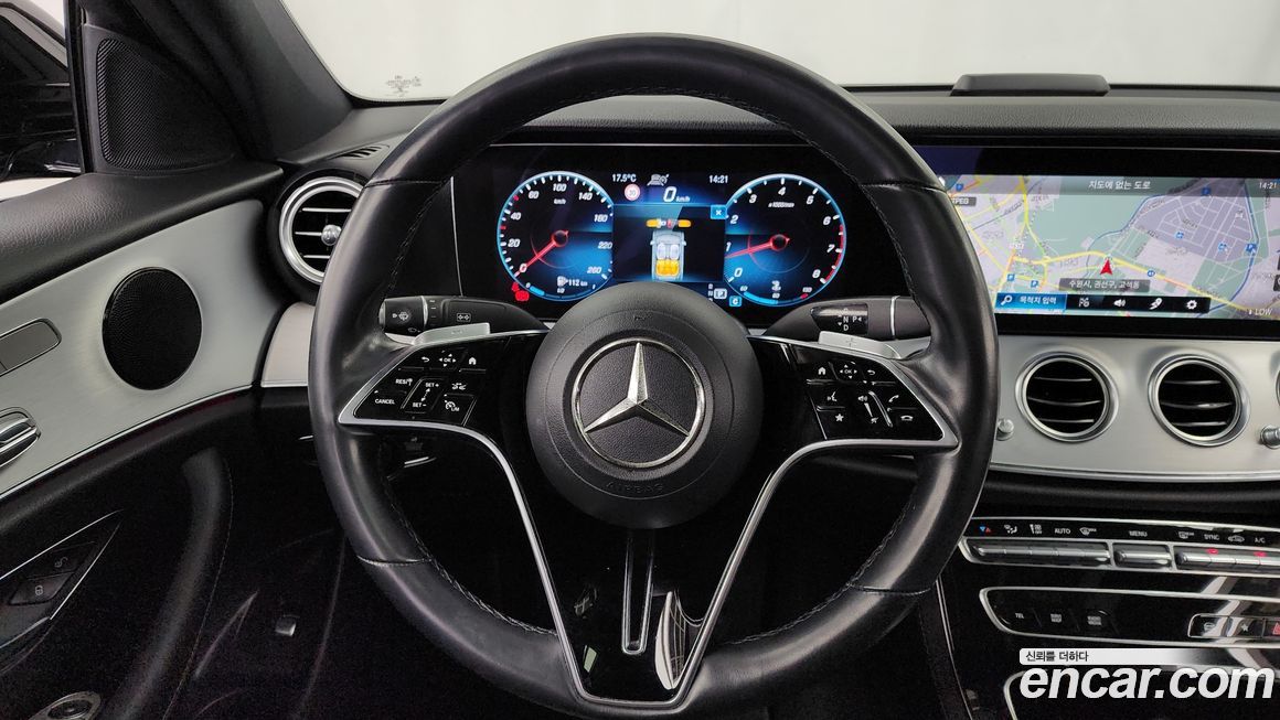 Mercedes-Benz E-Class 2021