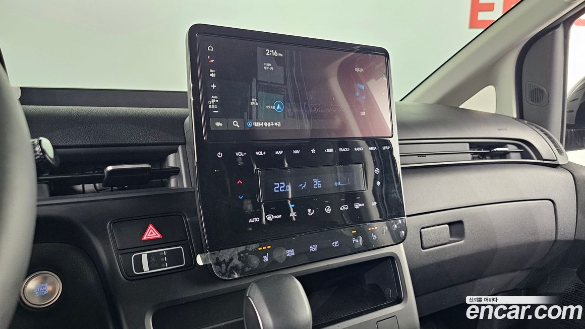 Hyundai Staria 2025