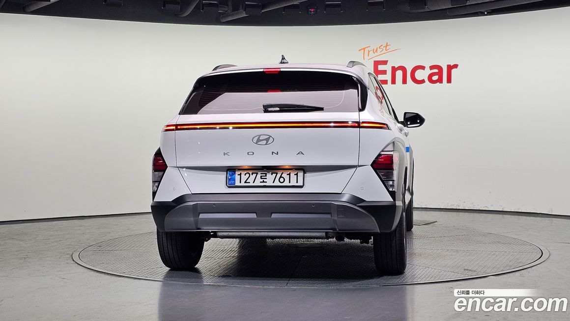 Hyundai Kona 2025
