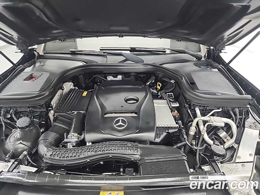 Mercedes-Benz GLC-Class 2019