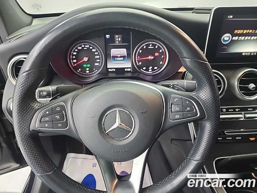 Mercedes-Benz GLC-Class 2019