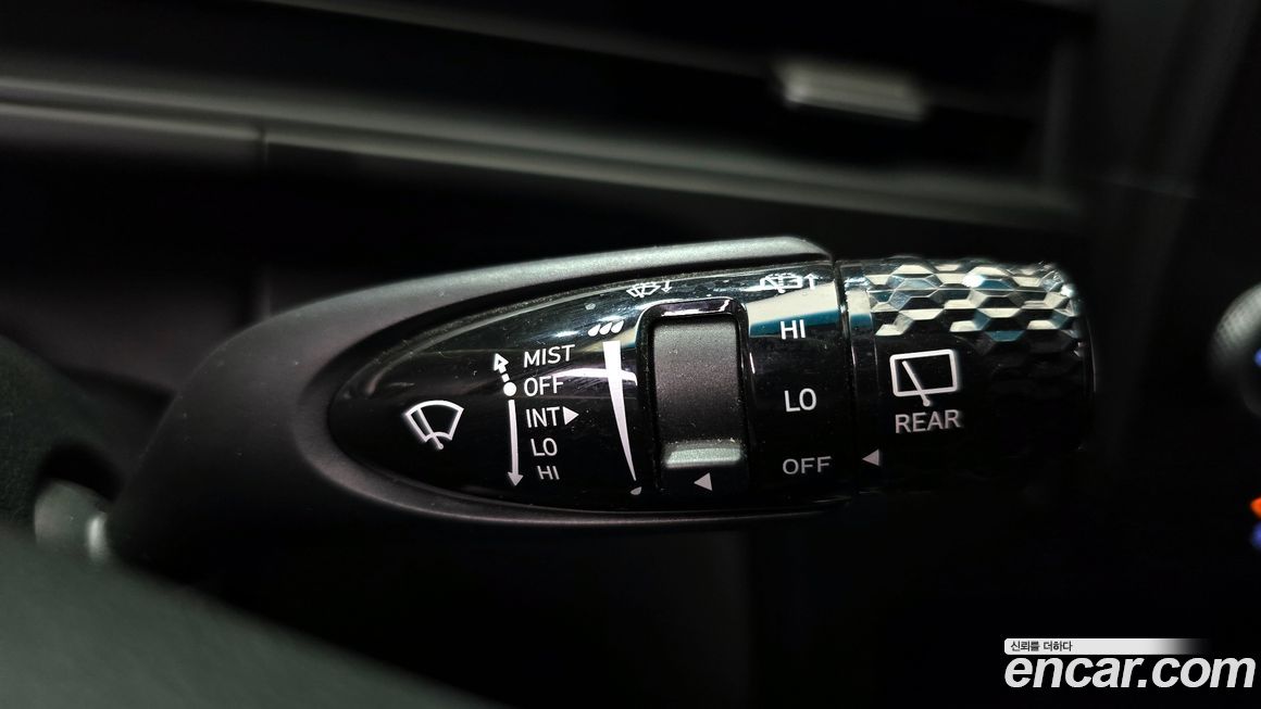 Hyundai Staria 2025