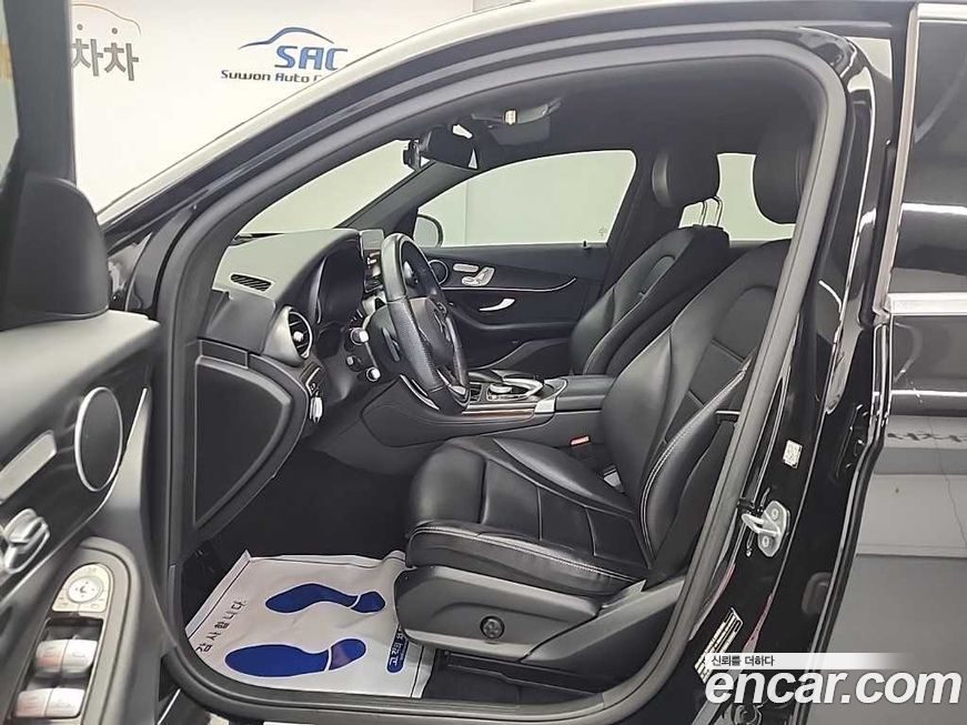 Mercedes-Benz GLC-Class 2019