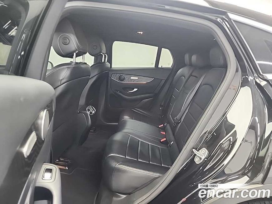 Mercedes-Benz GLC-Class 2019