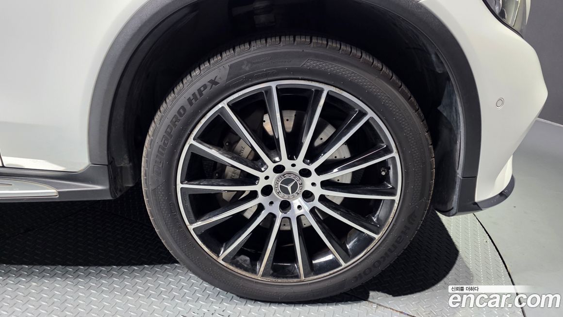 Mercedes-Benz GLC-Class 2019