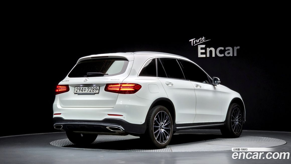 Mercedes-Benz GLC-Class 2019