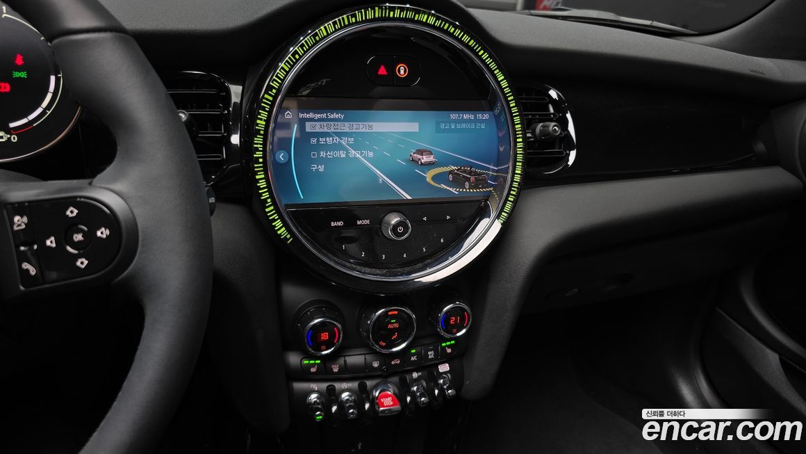 Mini Cooper Convertible 2024