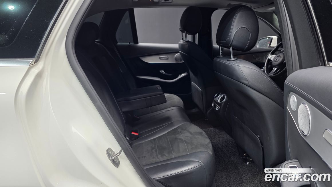 Mercedes-Benz GLC-Class 2019