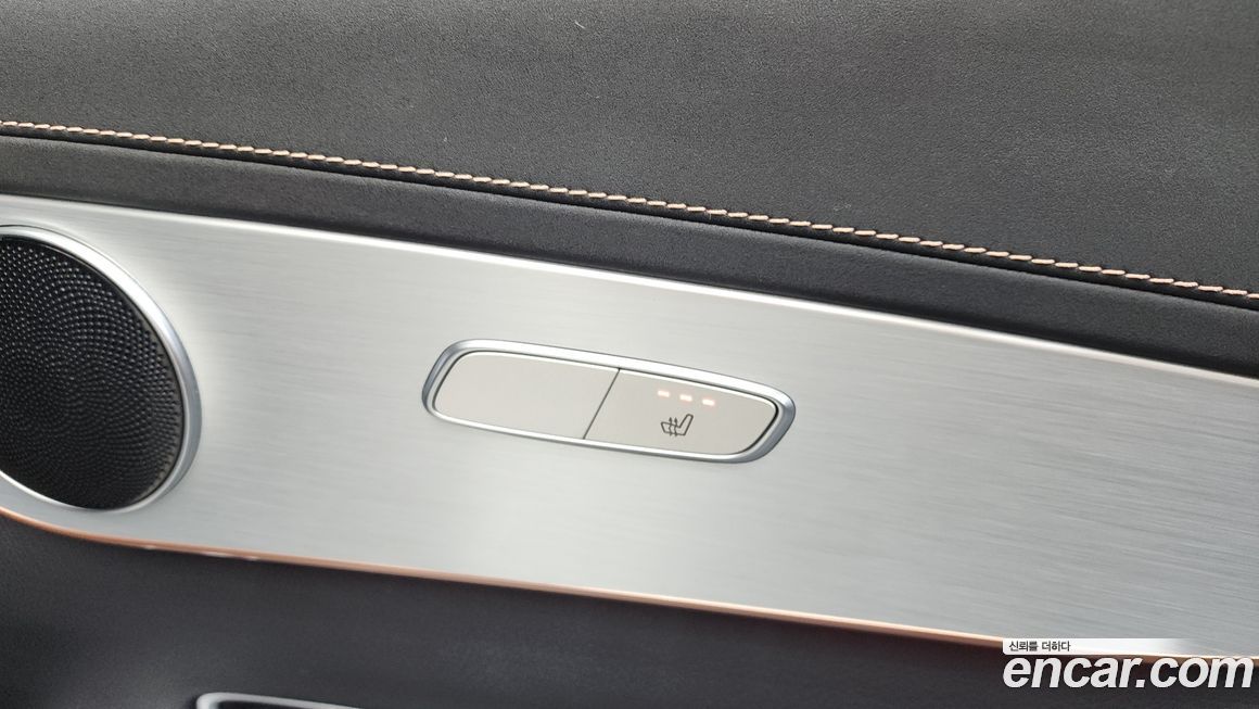 Mercedes-Benz EQC 2020