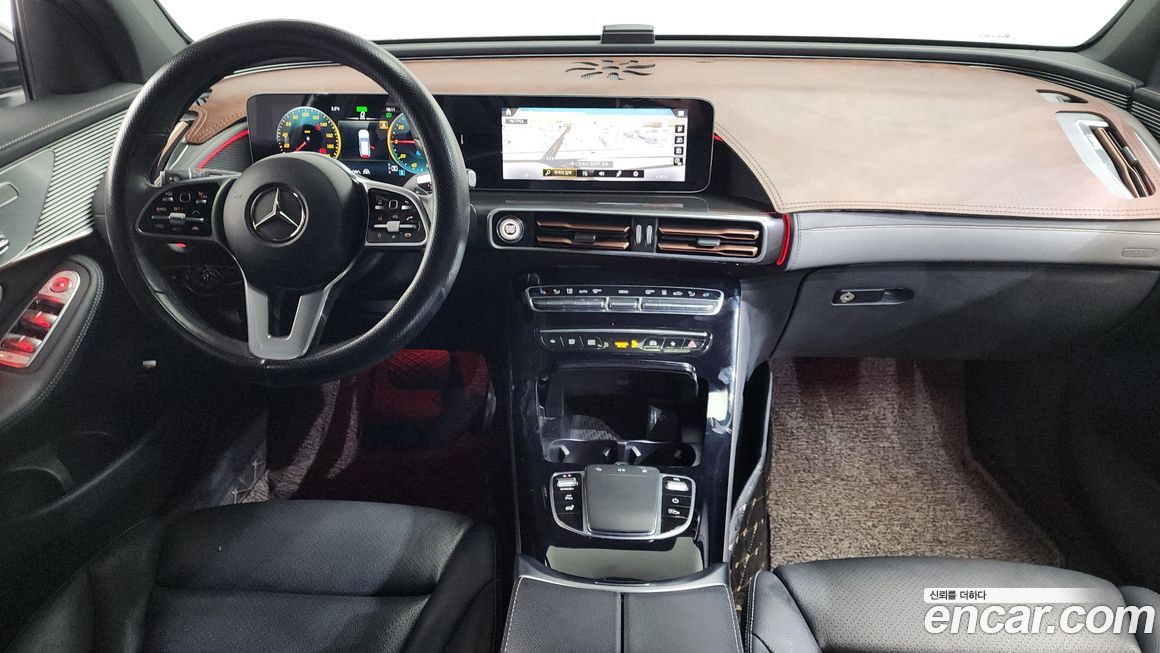Mercedes-Benz EQC 2020