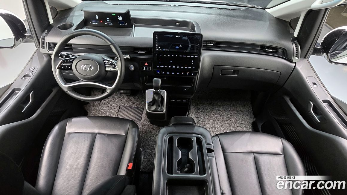 Hyundai Staria 2023