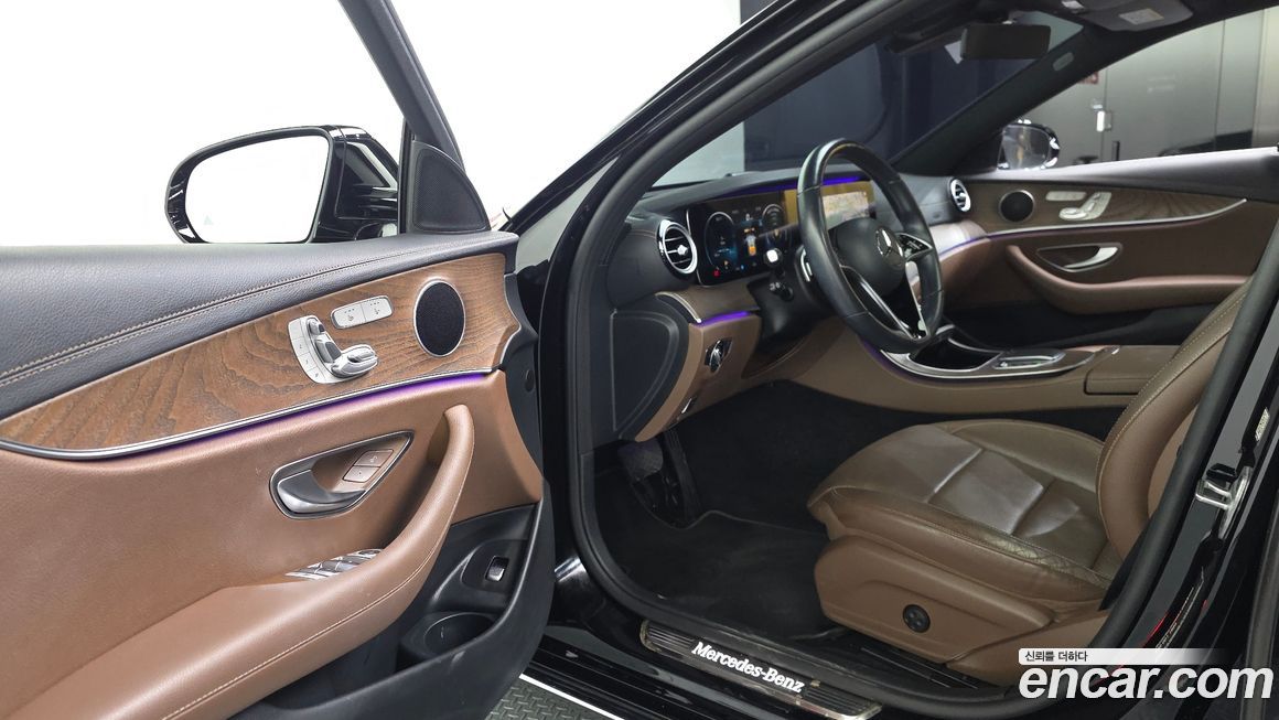 Mercedes-Benz E-Class 2021