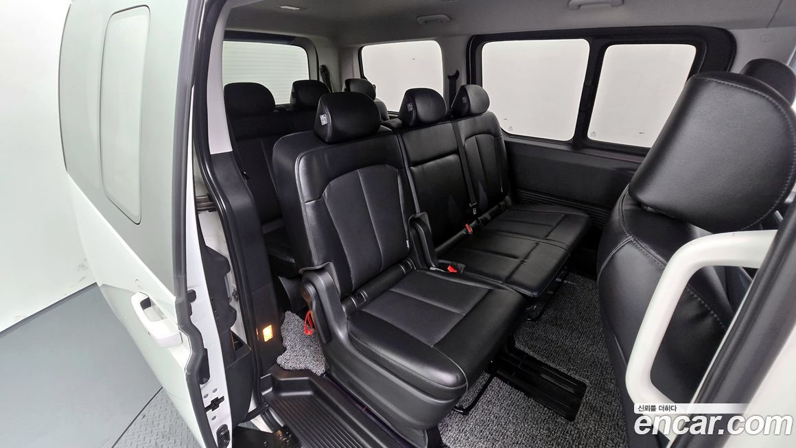 Hyundai Staria 2023