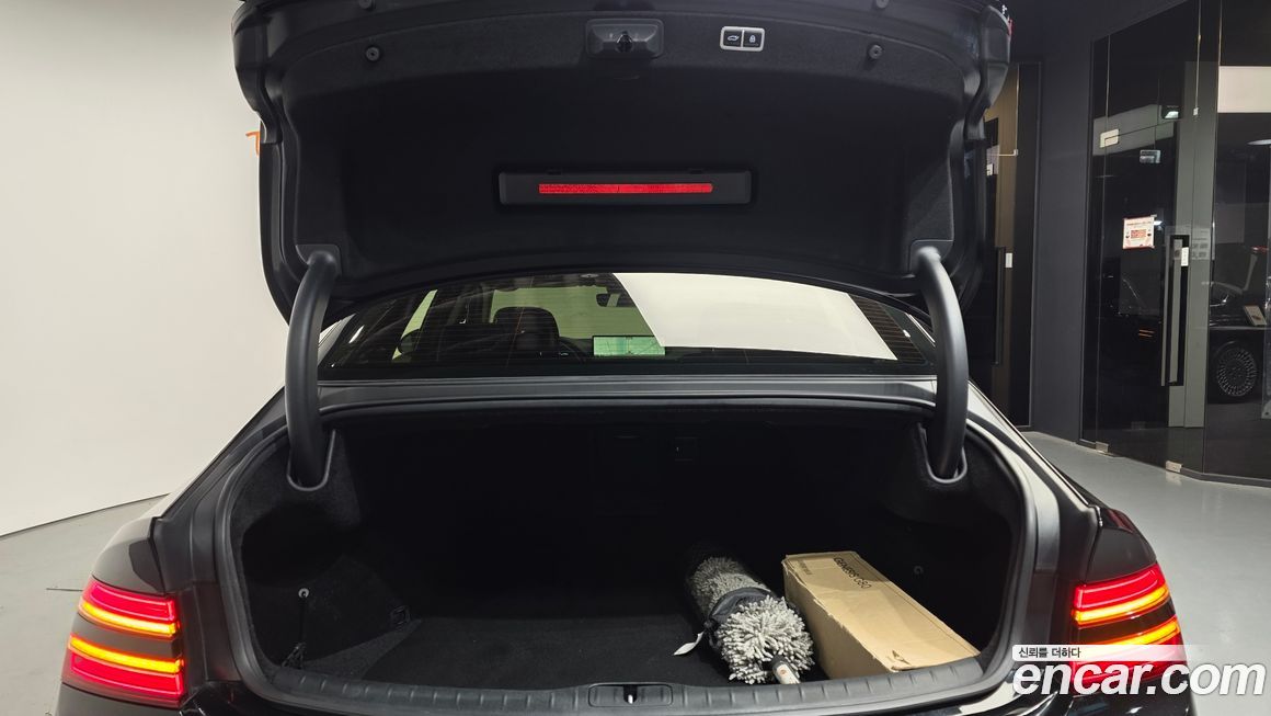 Genesis G80 2021