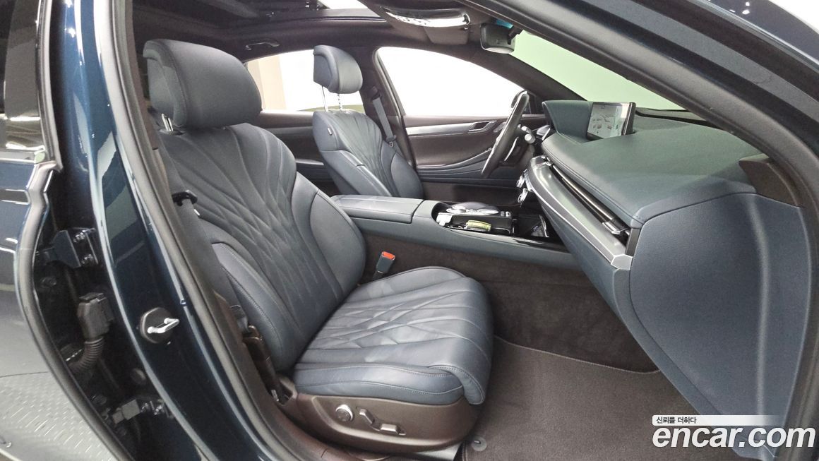 Genesis G80 2022